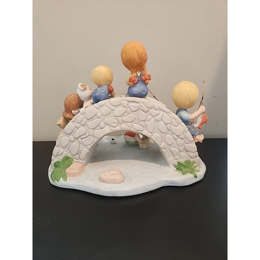 Enesco Country Cousins Fishing Bridge Swimming Hole Display 1983 Vintage Large‎